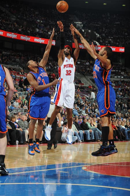 DB电竞竞猜入口-关于菲律宾男篮血洗尼克斯，汉密尔顿绝境逆转的信息