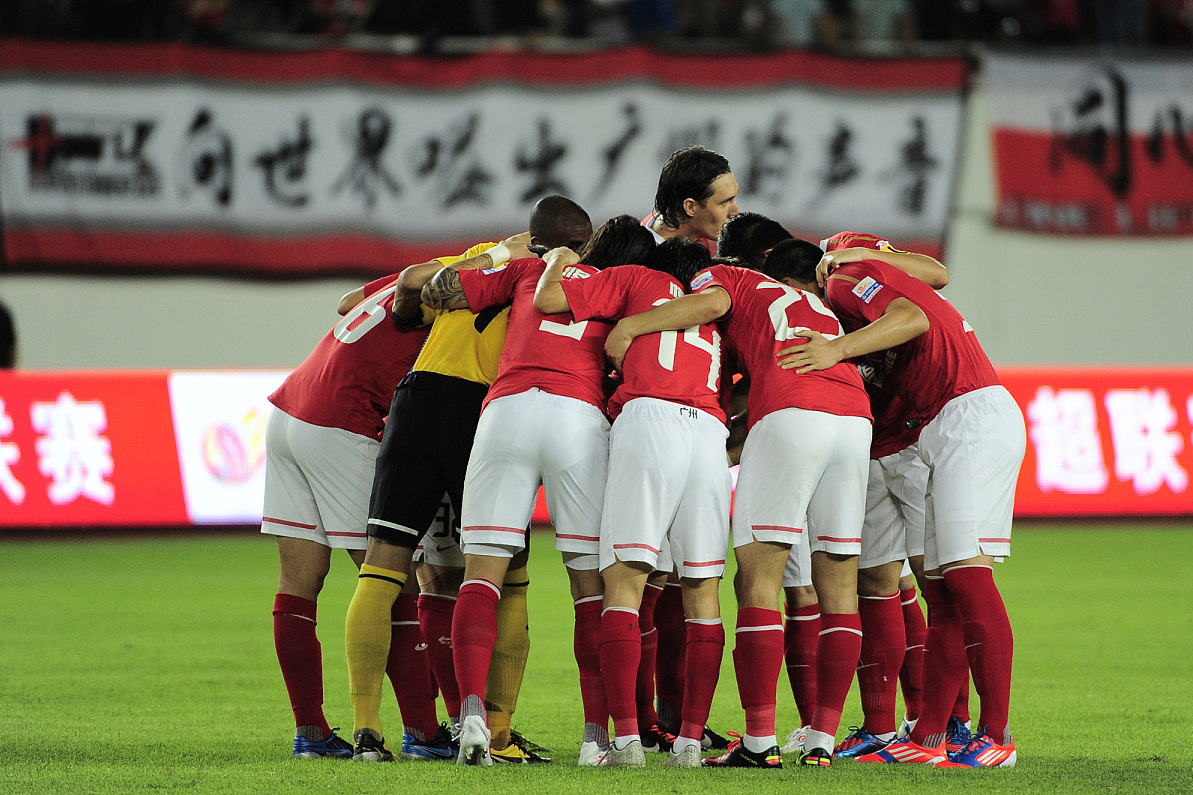 DB电竞直播平台入口-国际足球比赛引发热烈球迷讨论