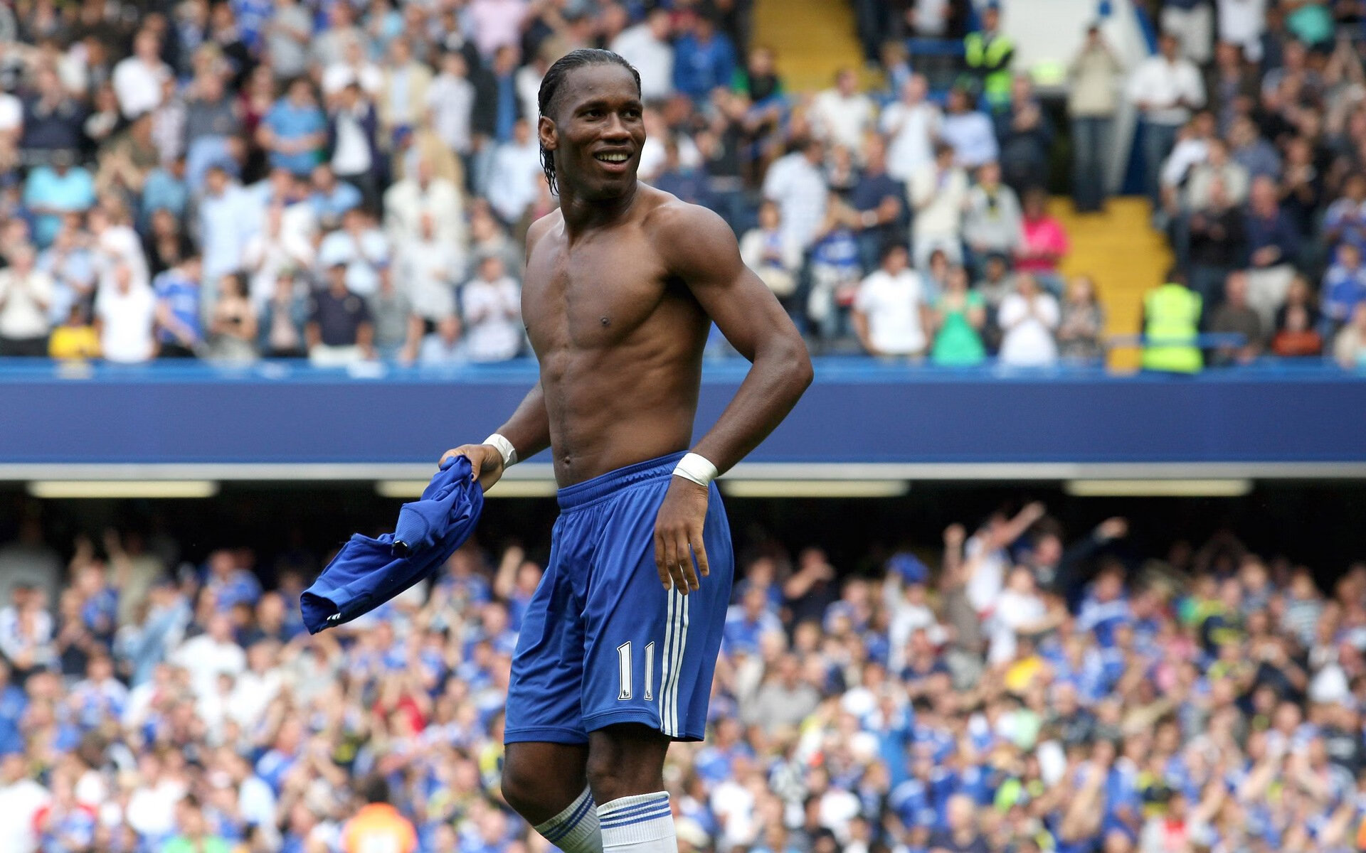 范弗利特末节风暴引领老鹰节奏，精准掌控击穿活塞防线