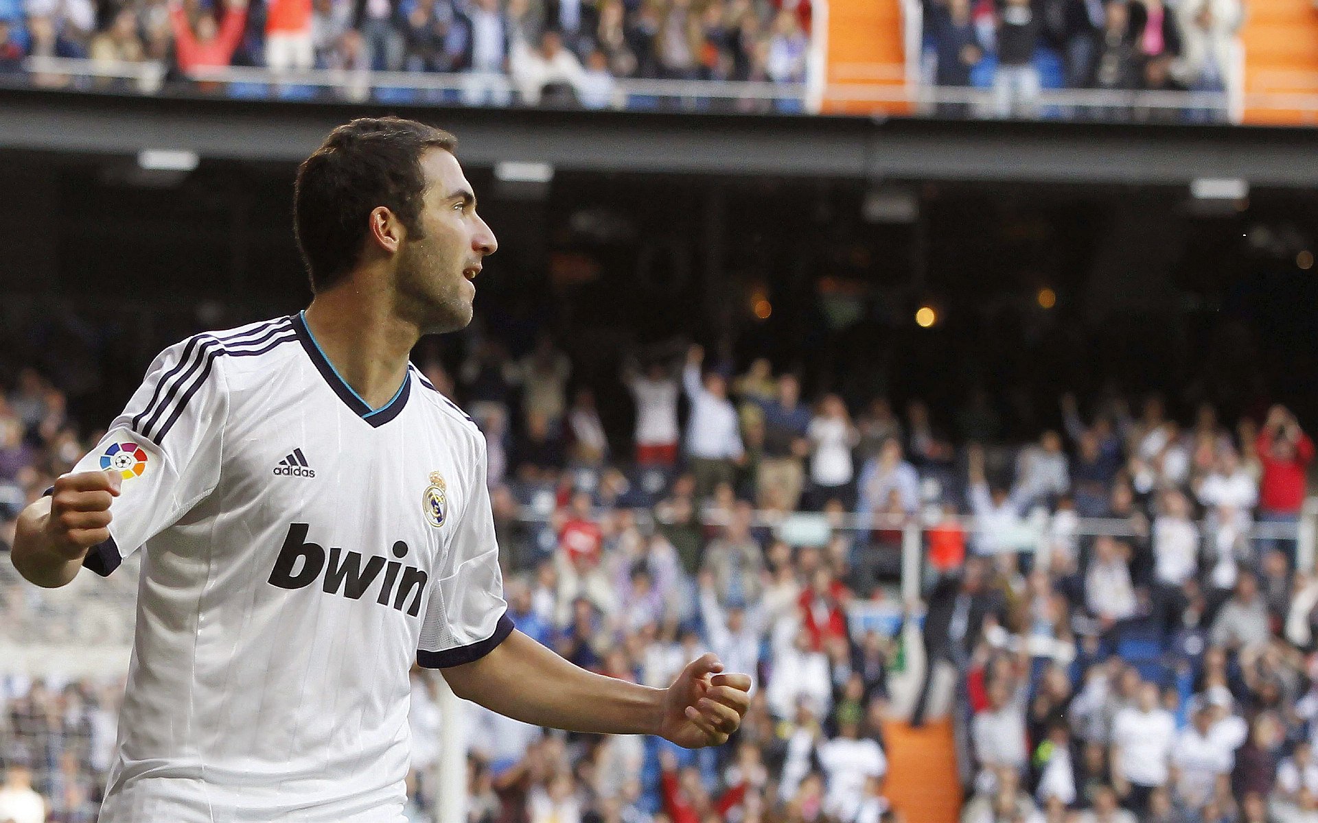 天山脚下遇纽约，字母哥的节奏魔法如何让新疆队看到世界的距离