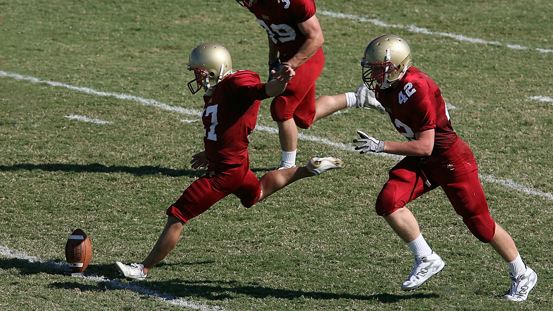 从维也纳到迦太基,阿什拉夫的90分钟,如何用一场比赛定义现代边卫的终极形态?
