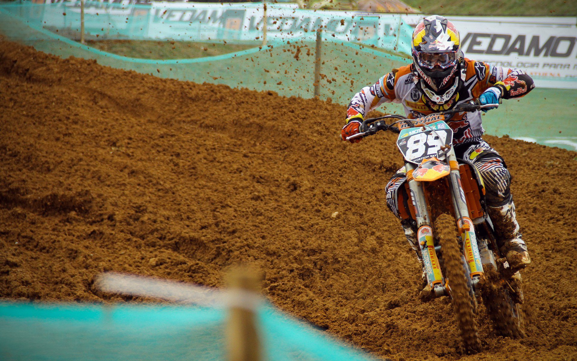 DB电竞官网登录-巴雷拉完美演绎中场艺术，瑞士战术纪律如何被一人瓦解